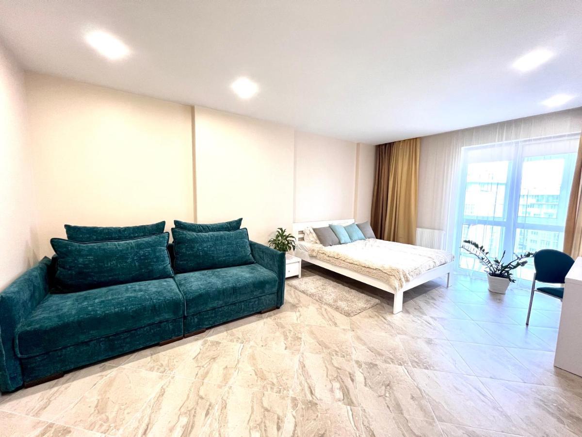 Osapart Romantic Apartment In The Complex Great Britain Львов Экстерьер фото